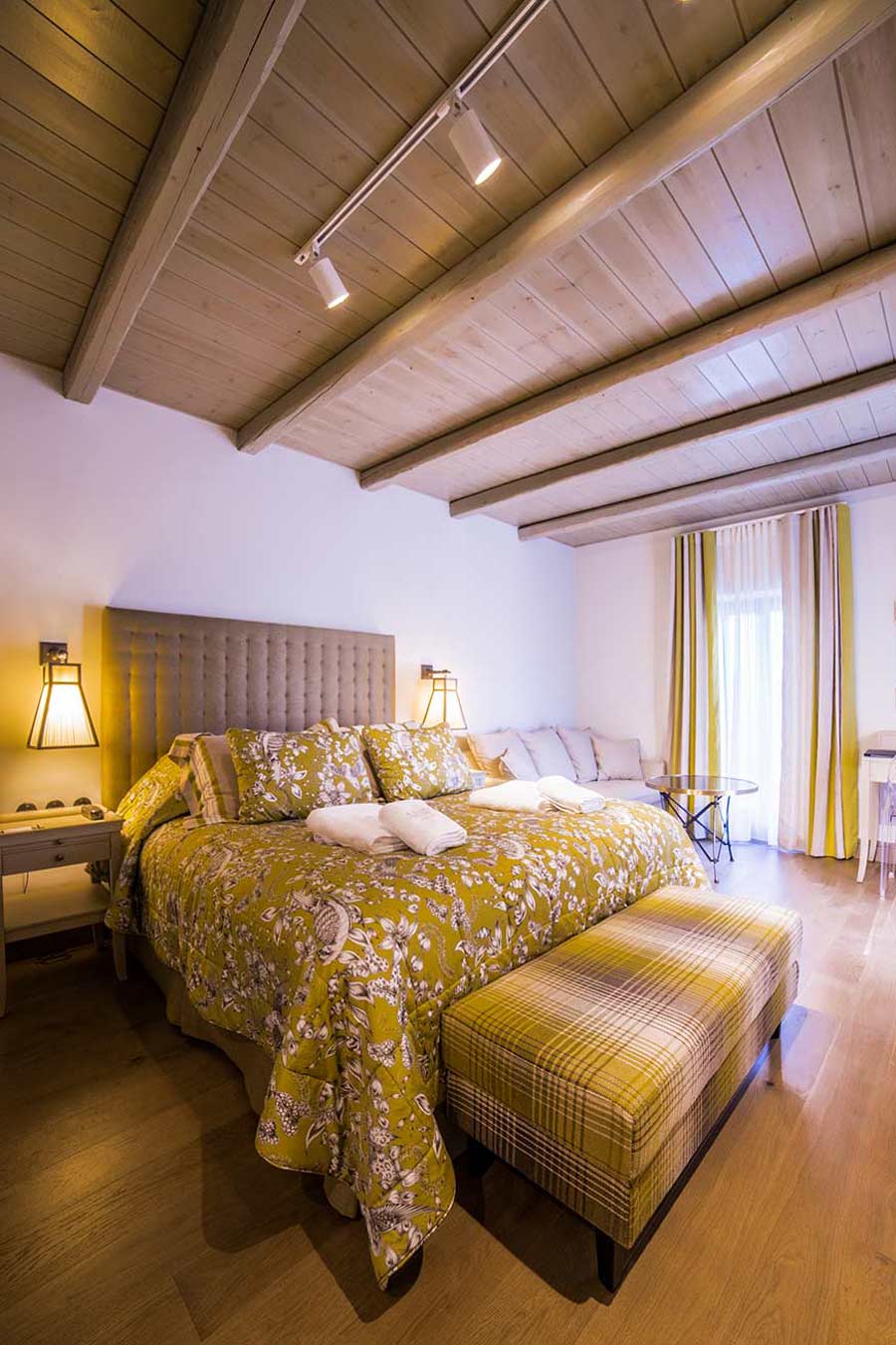 Alistos bedroom